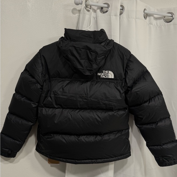 The North Face Retro Black Puffer Jacket - Picture 2 of 5